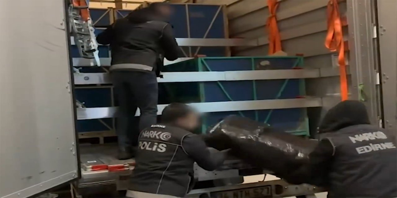 Kapıkule'de 240 kilo skunk ele geçirildi