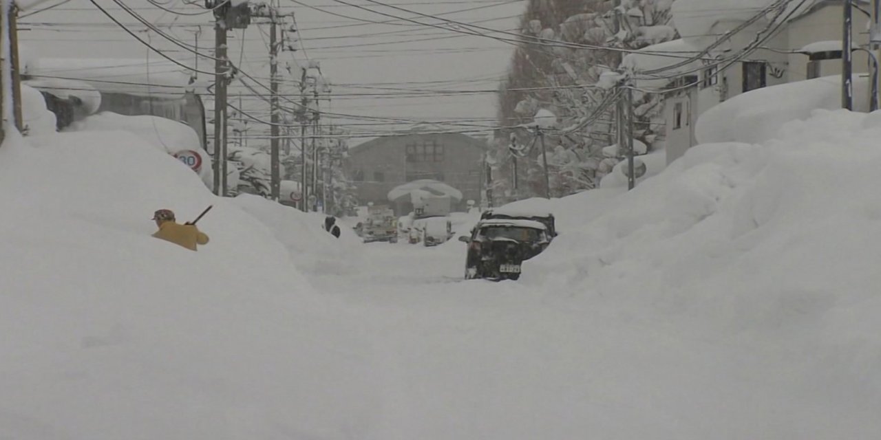 Japonya'da kar 4,5 metreyi aştı: 45 ölü, 500’den fazla yaralı