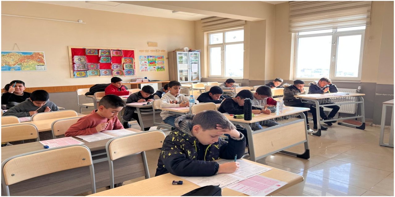 Bitlis’te Siyer Yarışması yoğun katılımla gerçekleştirildi