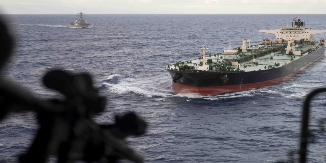 ABD, Hint Okyanusu'nda petrol tankerine el koydu