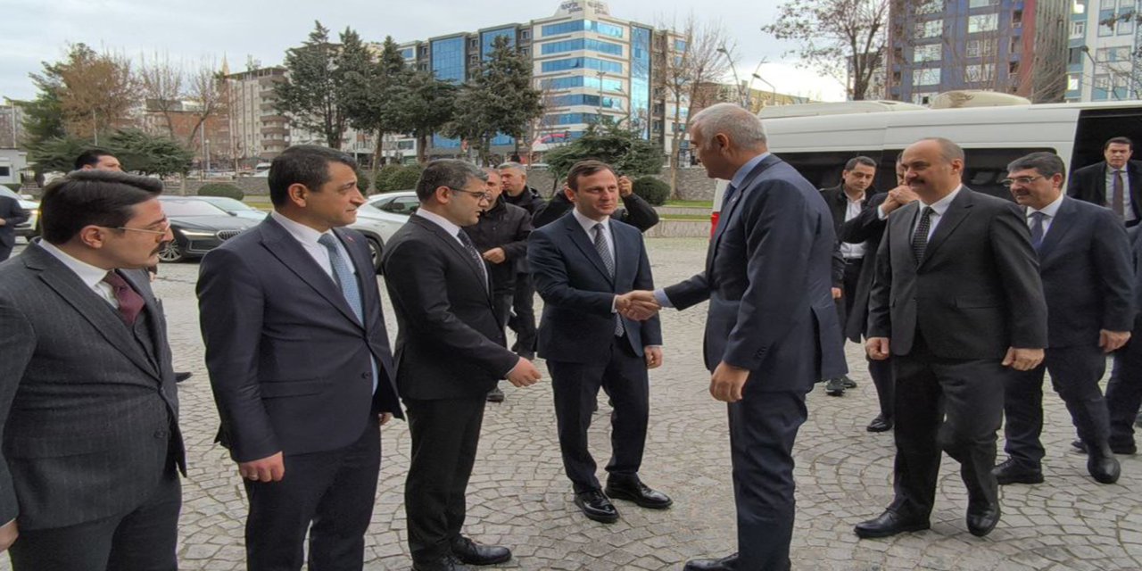 Kültür ve Turizm Bakanı Ersoy Batman'da