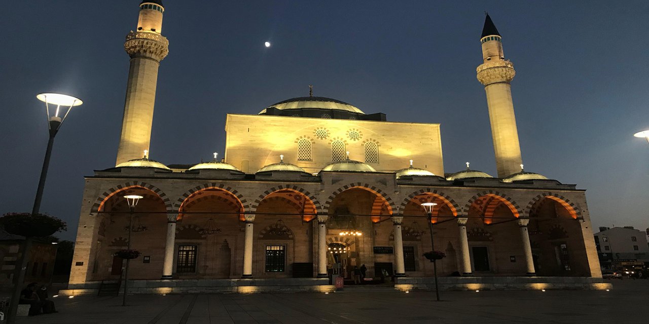 Konya'da 40 camide hatimle teravih namazı kılınacak