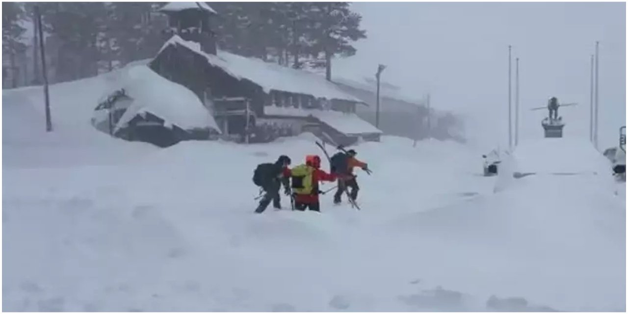 California’daki çığ altında kalan 8 kayakçı öldü