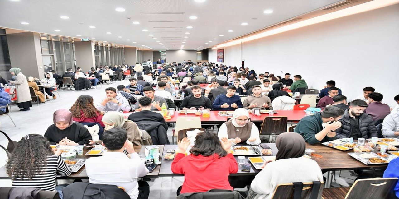 Yeşilyurt Belediyesi, Ramazanda birlik sofrası kurdu