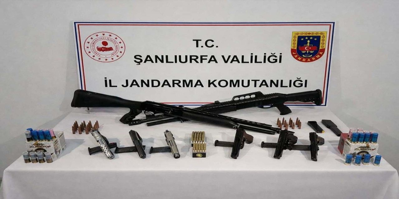 Şanlıurfa’da çok sayıda ruhsatsız silah ve mühimmat ele geçirildi