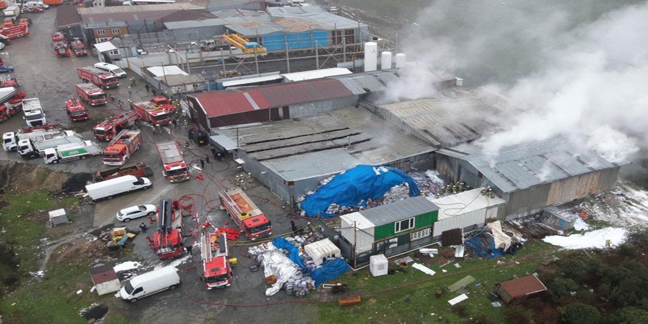 Eyüpsultan’da iş yeri yangını kontrol altına alındı