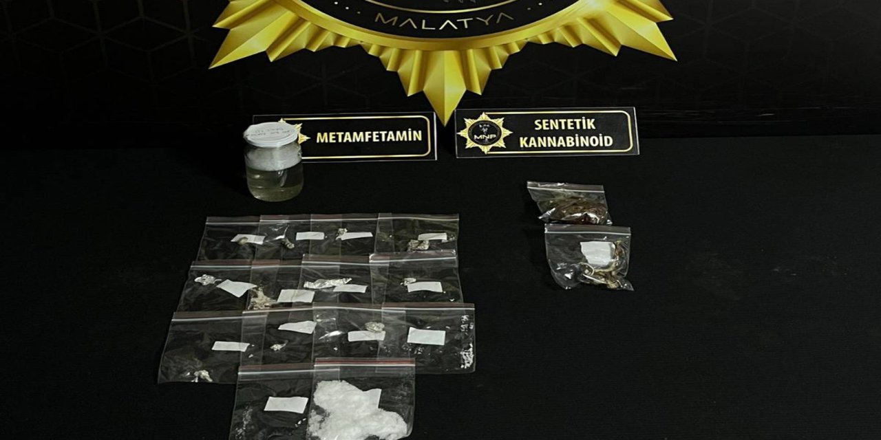 Malatya'da sokak satıcılarına operasyon: 2 tutuklama