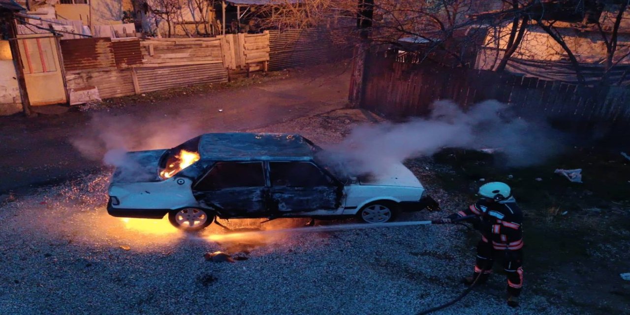 Malatya'da tartıştığı babasının aracını yaktı