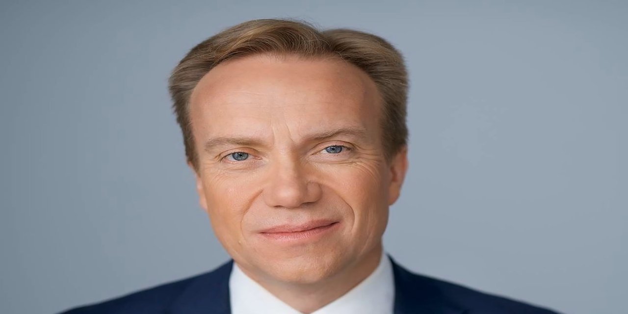 Dünya Ekonomik Forumu Başkanı, "Epstein" bağlantıları sonrası istifa etti