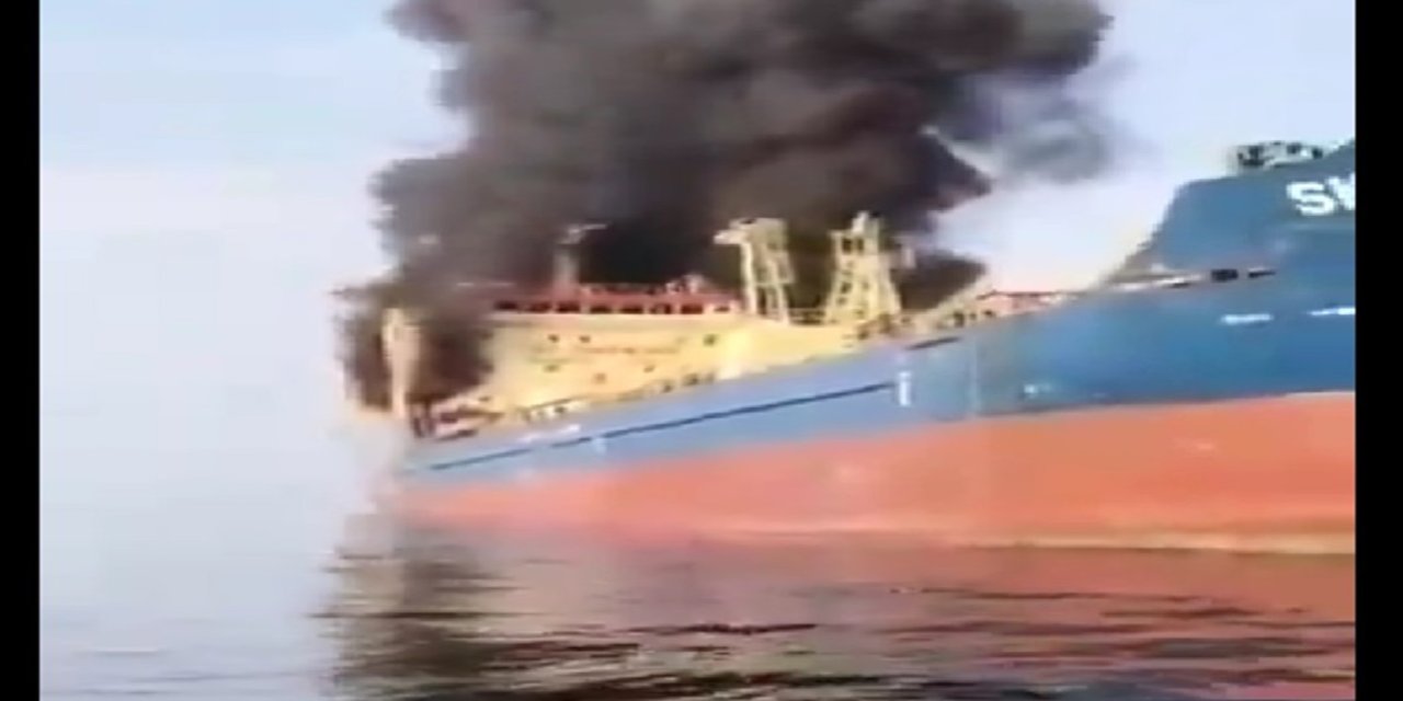 İran TV: Hürmüz Boğazı’nı geçmeye çalışan petrol tankerini batırdık