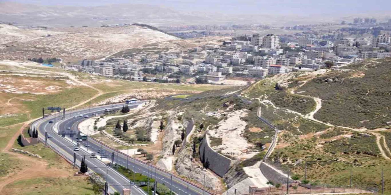 Kudüs'te işgal genişliyor: Bir ayda 20 yeni yerleşim projesi