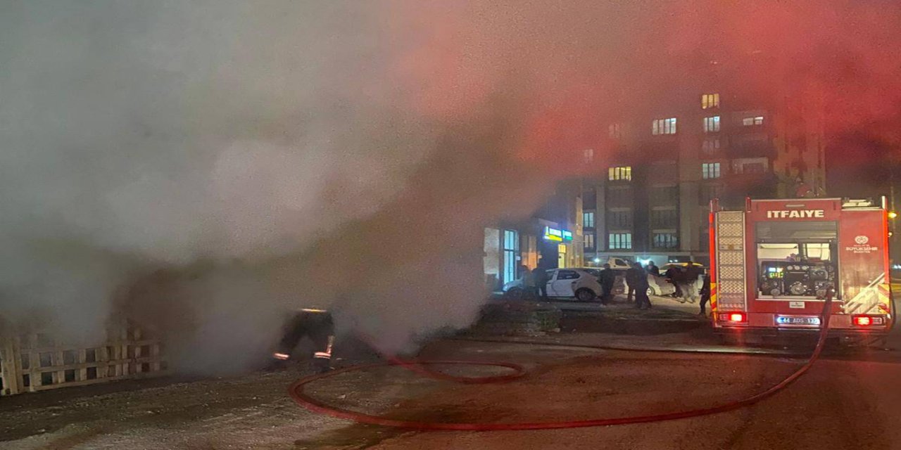 Malatya'da korkutan konteyner yangını