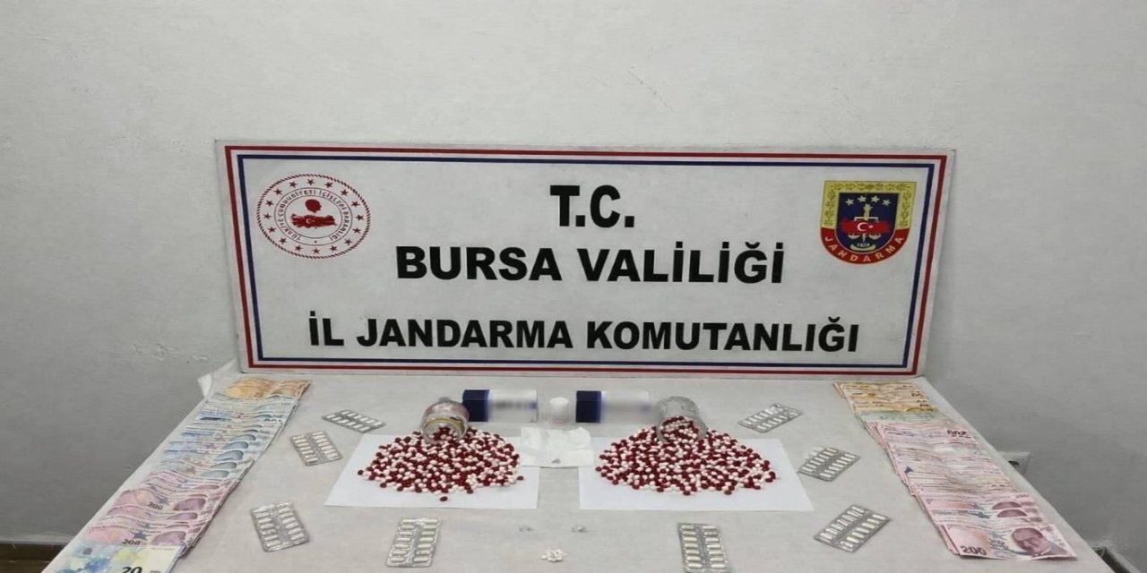 Bursa’da uyuşturucu operasyonunda binlerce sentetik hap ele geçirildi