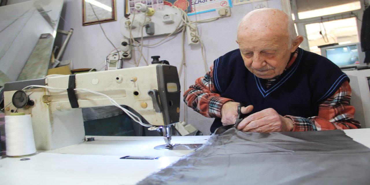81 yaşındaki terzi mesleğinin sırrını anlattı: Emek ve sabır