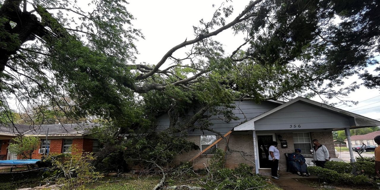 ABD'de şiddetli fırtına ve kasırgalar: Ölü sayısı 8'e çıktı