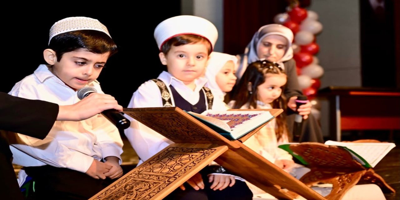 Miniklerin Kur'an-ı Kerim tilaveti duygulandırdı