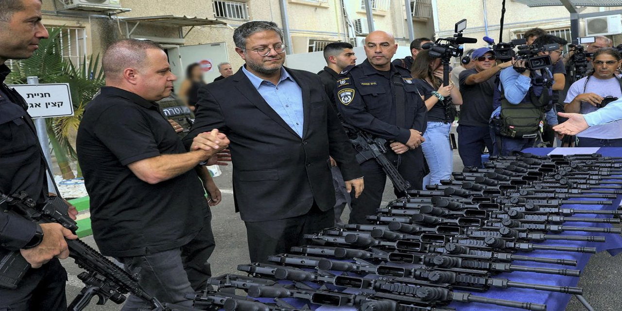 Ben Gvir'den Kudüs'te 300 bin işgalciye silah ruhsatı
