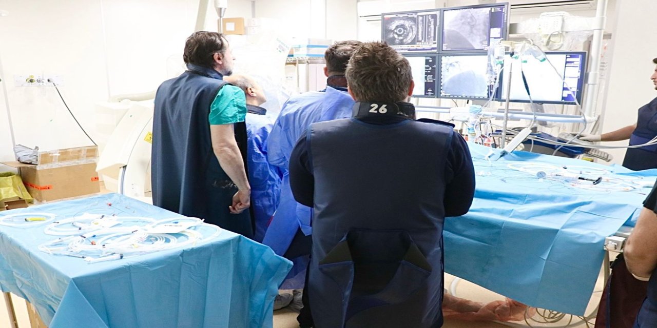 Siirt’te 5 hastanın tam kapalı kalp damarı açıldı