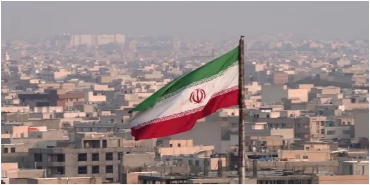 İran: ABD ve ortaklarına Hürmüz Boğazı'nın geçiş izni verilmeyecek