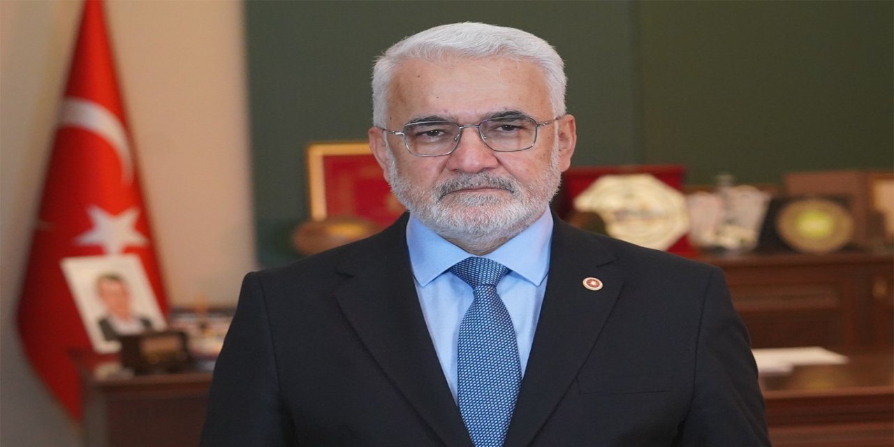 Yapıcıoğlu'ndan Kadir Gecesi mesajı: Hayatımızı Kur’an’ın rehberliğinde yeniden gözden geçirelim