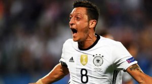 Mesut Özil, Almanya aktif oyuncular arasında zirveye çıktı