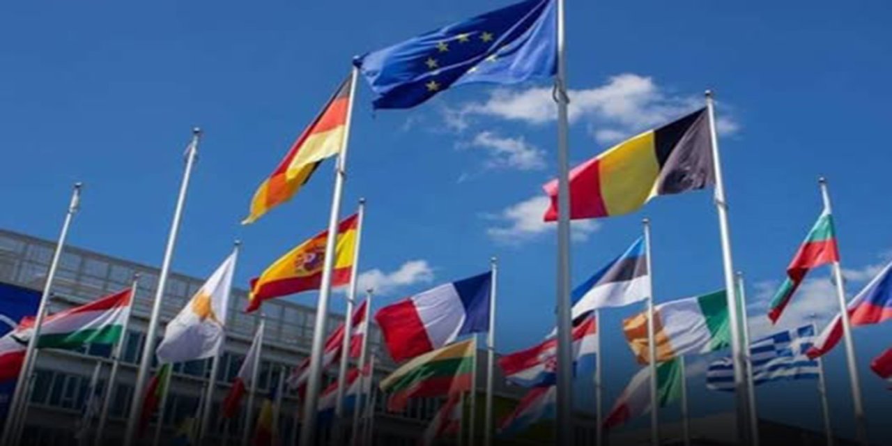 AB: ABD ve israilin İran'a yönelik saldırıları uluslararası hukukta meşru bir zemine dayanmıyor