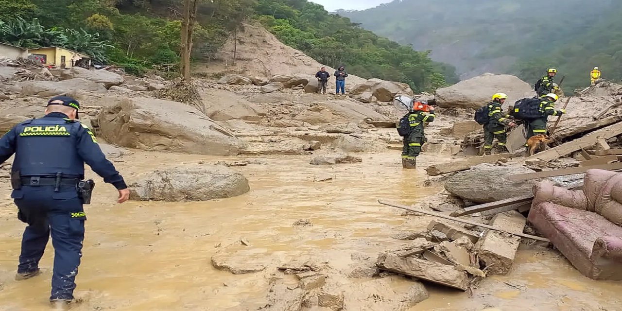 Kolombiya'da sağanak sel baskınına yol açtı