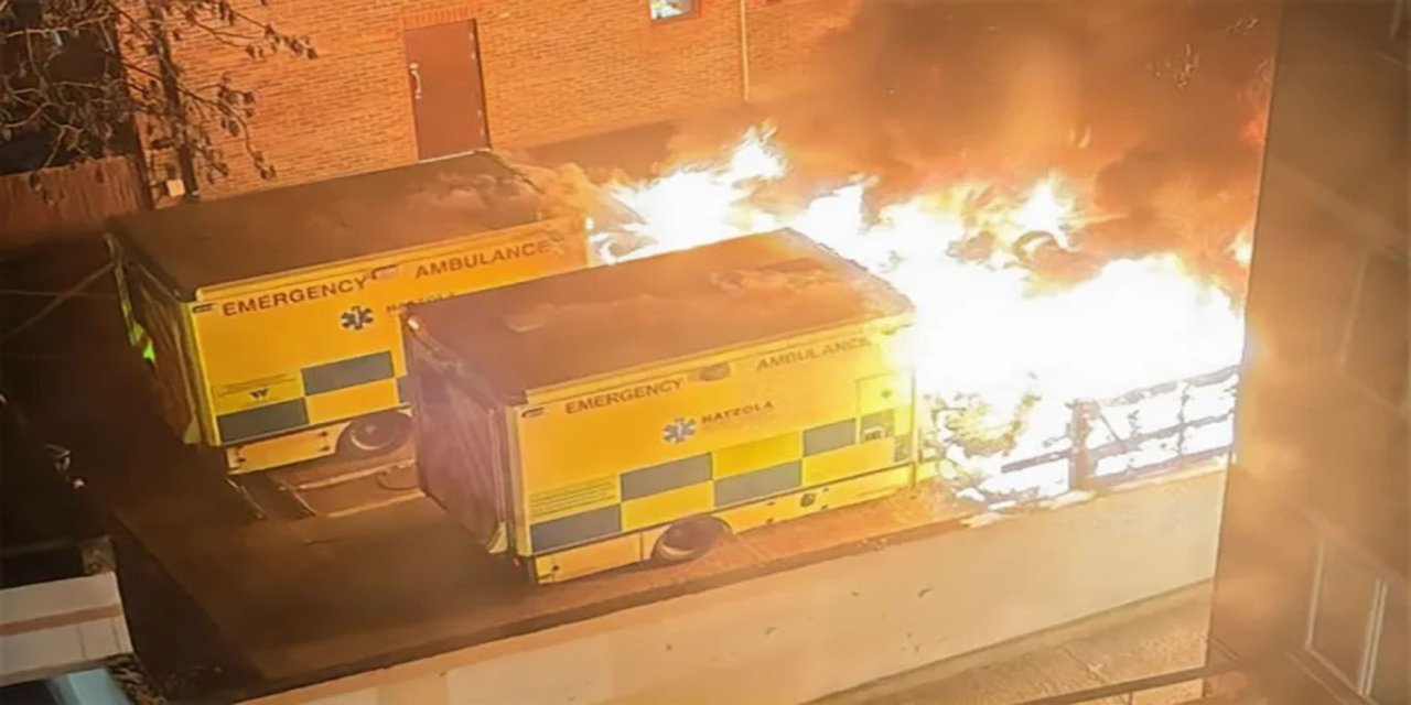 Londra'da Yahudi kuruluşuna ait 4 ambulans yakıldı