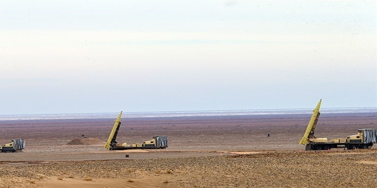 İranlı yetkili: Trump geri adım attı, müzakere söz konusu değil