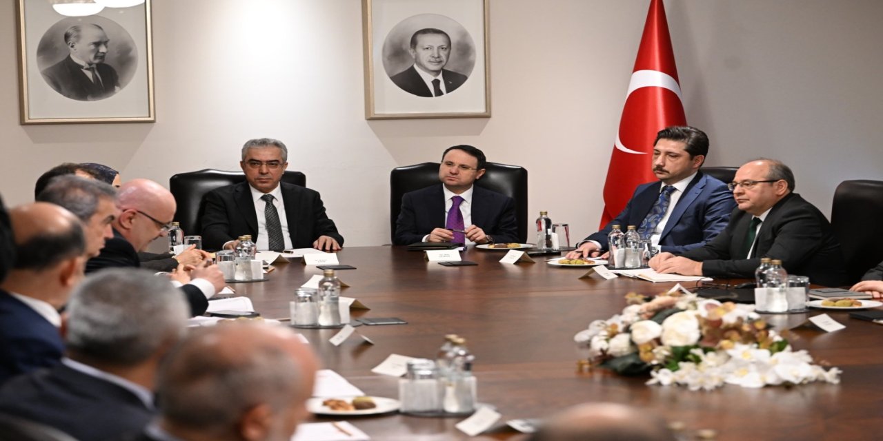 Bakan Gürlek: Türkiye'nin yeni bir anayasaya ihtiyacı var