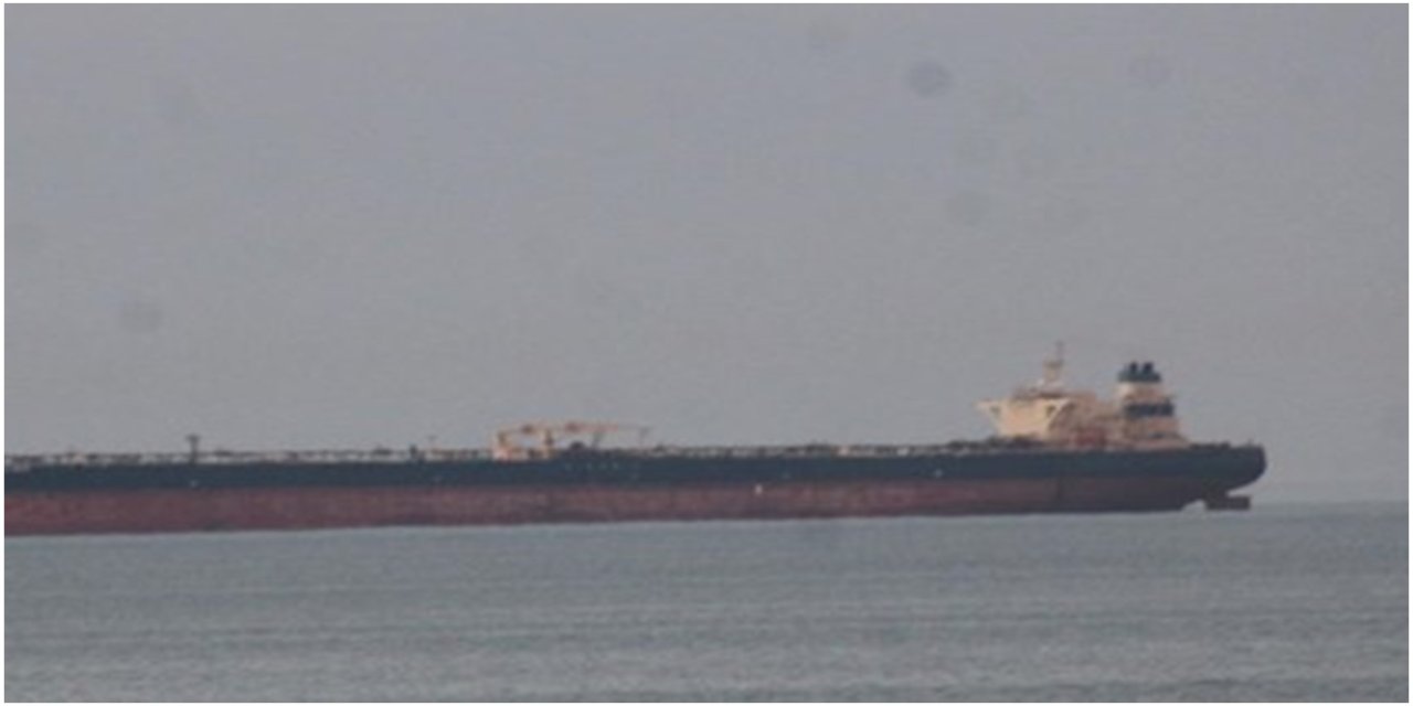 Karadeniz’de Türkiye tankerine İHA isabet etti