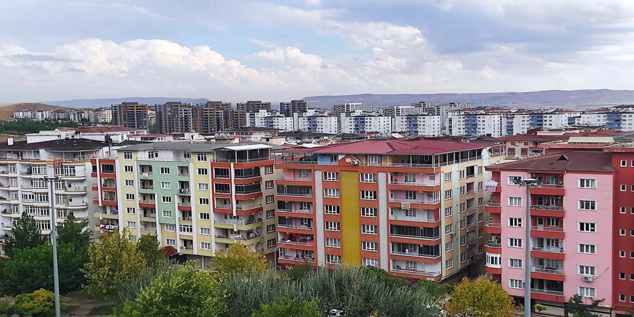 Emlakçılar: Konut piyasası son 20 yılın en durgun dönemini yaşıyor