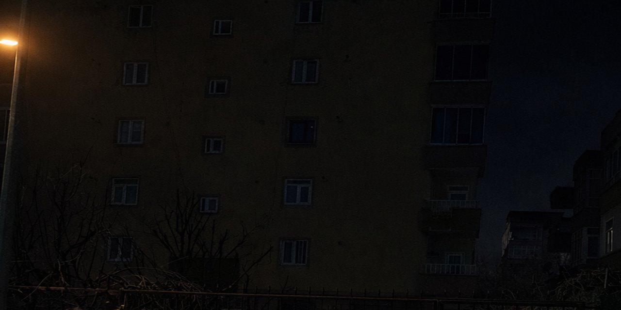 Diyarbakır'da 6 katlı binada çatlama sesi paniği: 51 kişi tahliye edildi