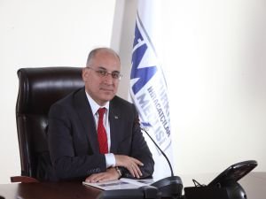 TİM: "Türkiye büyümeye, büyürken cari açığını azaltmaya devam ediyor"