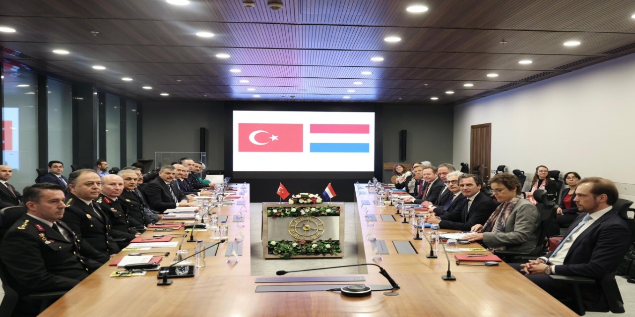 İçişleri Bakanı Çiftçi, Hollandalı mevkidaşıyla güvenlik iş birliği toplantısı yaptı