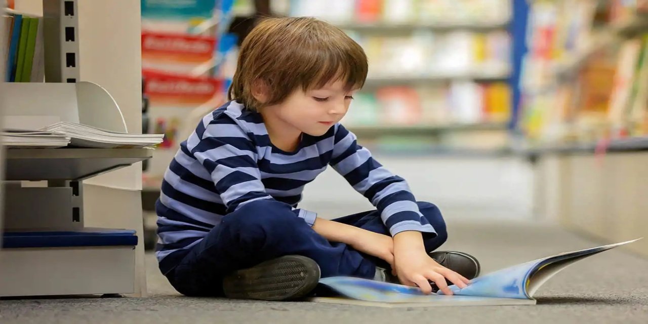 Tablet nesli, kitap okuyan anne-baba görmeli!