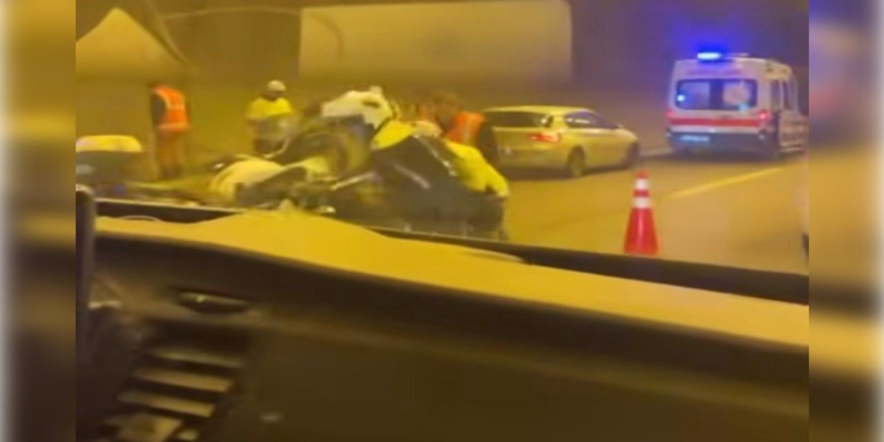 İzmir'de Bayraklı Tünelleri çıkışında motosiklet kazası: 1 ağır yaralı