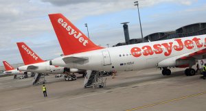 Engelli yolcu, easyJet uçağından atıldı