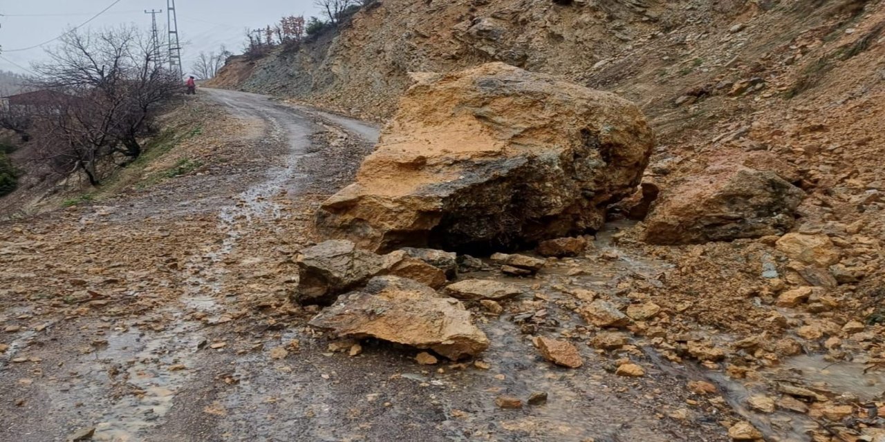 Siirt’te şiddetli yağış sel ve heyelana neden oldu