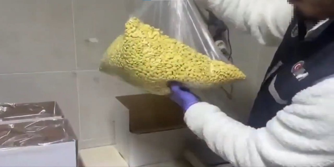 İstanbul’da sahte ilaç operasyonu: 1,5 milyon hap ele geçirildi