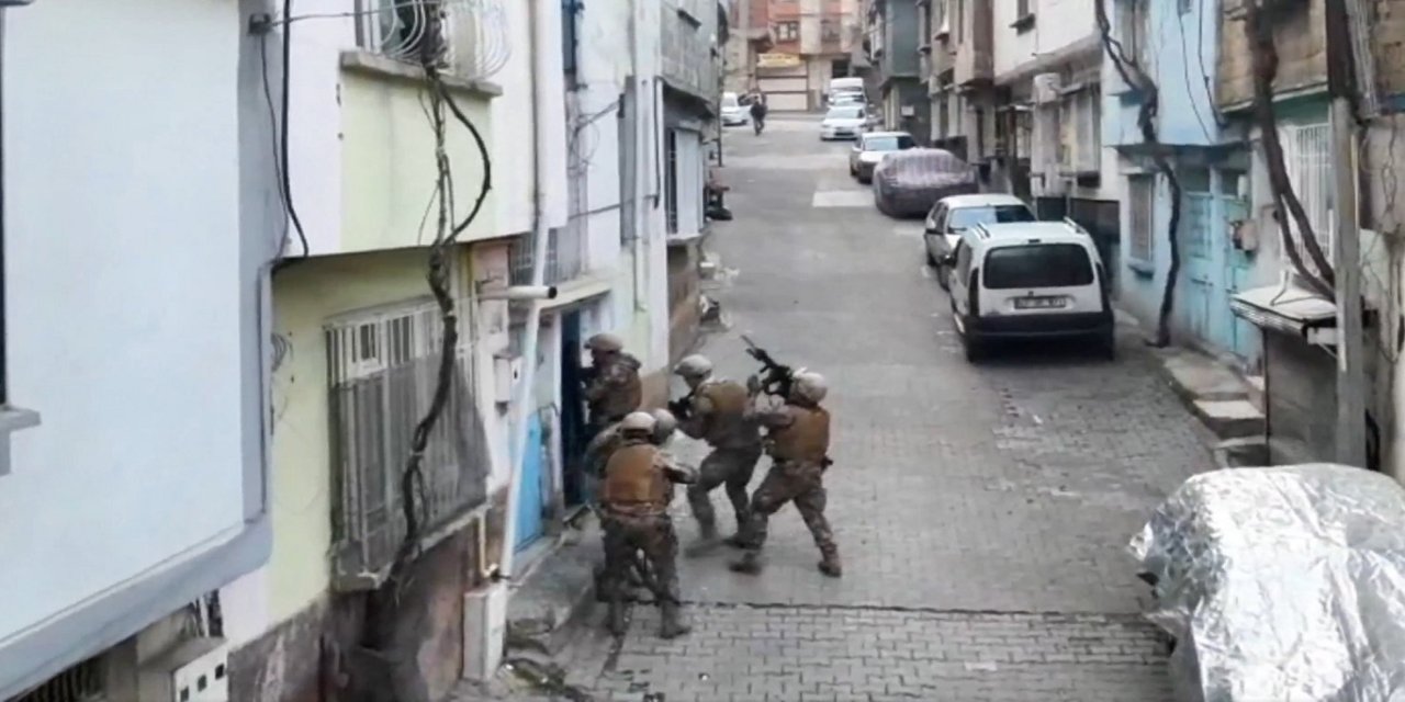 56 ilde DAİŞ operasyonu: 525 kişi gözaltına alındı