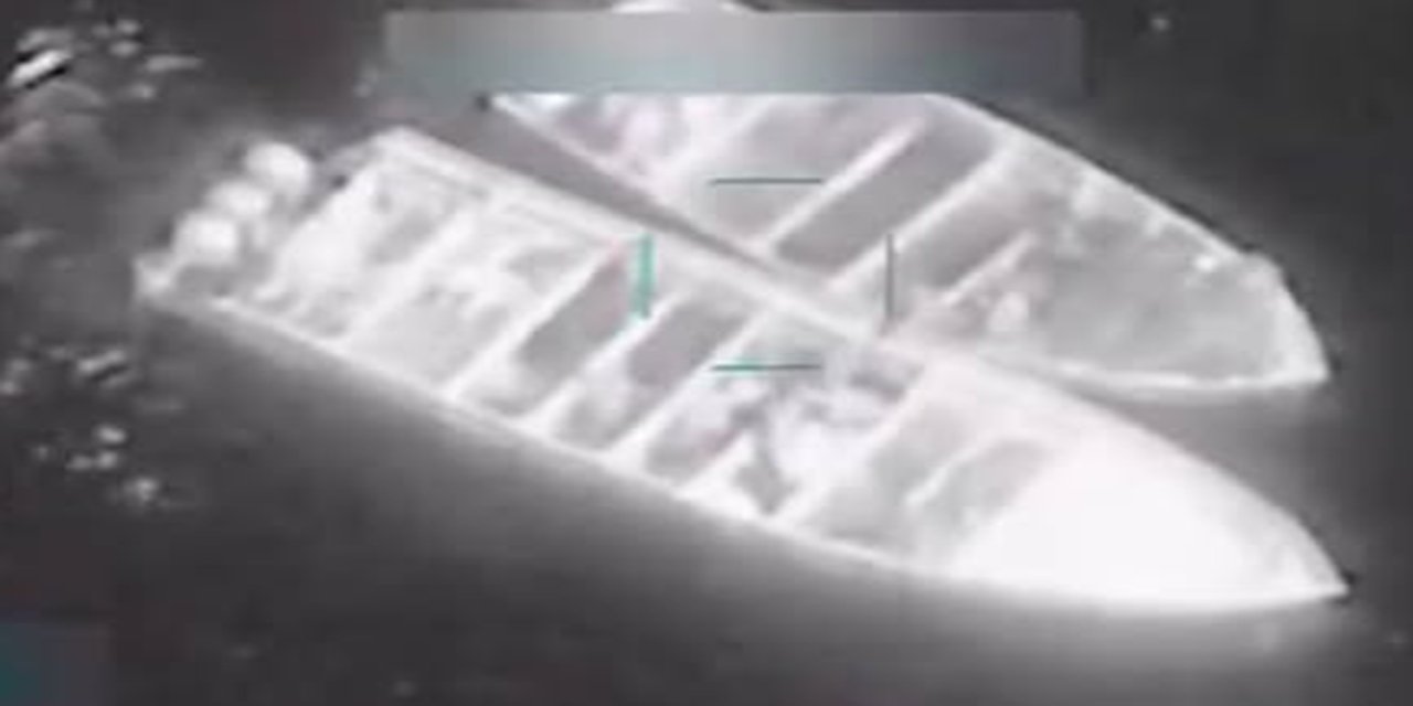 ABD, Pasifik'te 2 tekneye daha saldırdı: 5 ölü