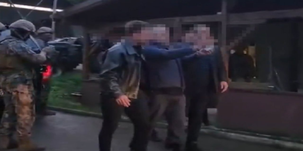 Müebbet hapis cezasıyla aranan firari hükümlü at çiftliğinde yakalandı