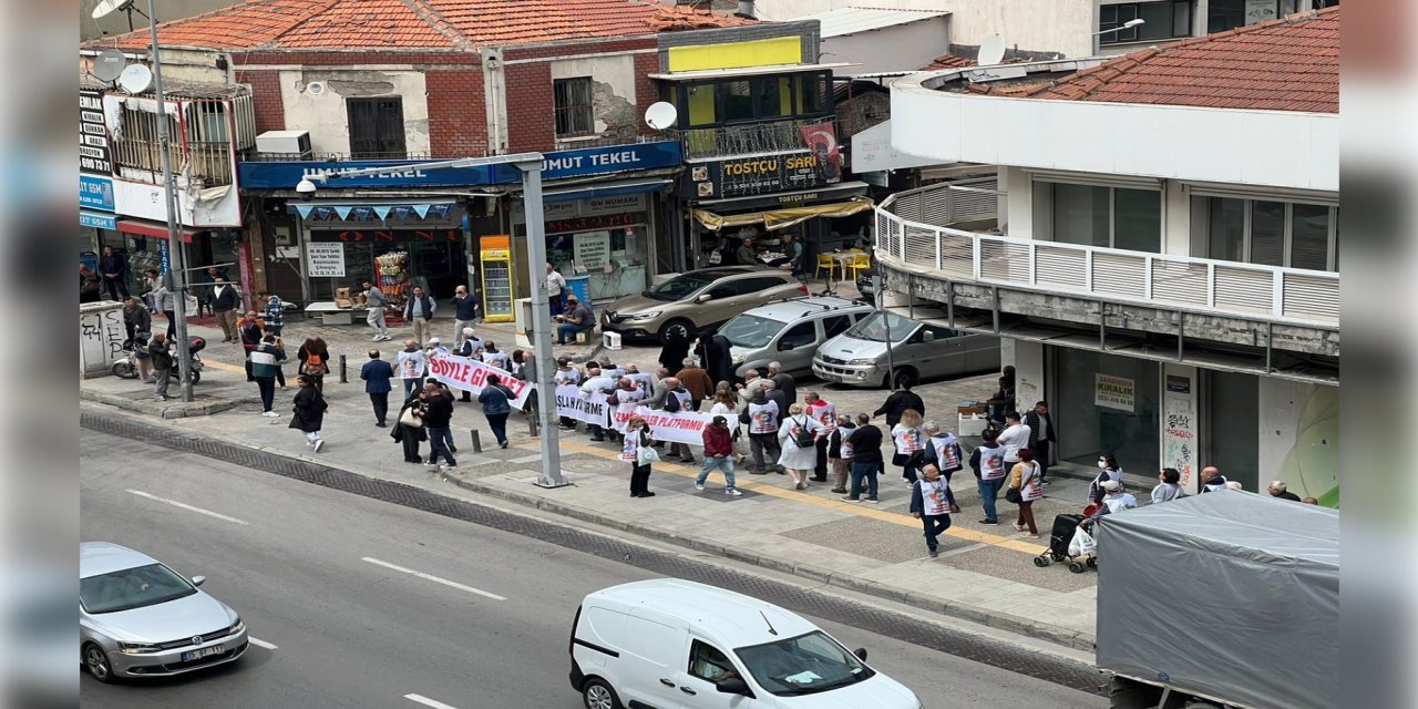 İzmir Emekliler Platformu Konak’ta eylemde