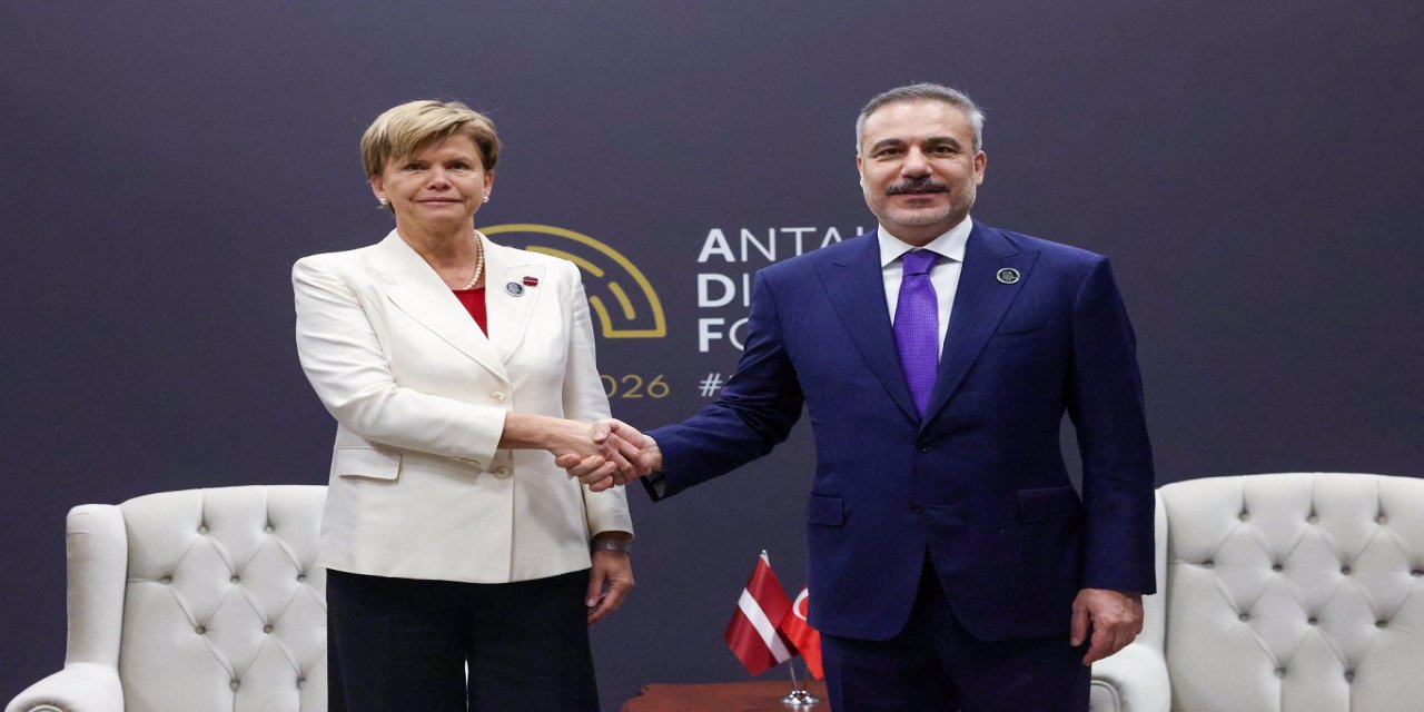Bakan Fidan, ADF kapsamında Letonyalı mevkidaşı Braze ile görüştü