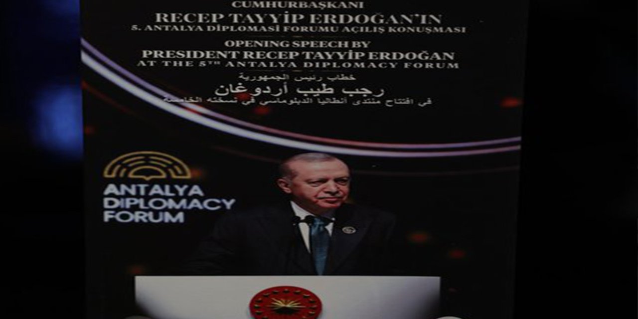 İletişim Başkanlığı: Cumhurbaşkanı Erdoğan’ın ADF konuşması 3 dilde kitaplaştırıldı