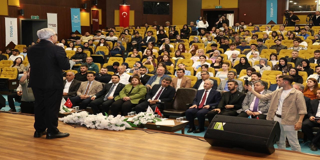 AK Parti Genel Başkan Yardımcısı Yayman, Hatay'da "İhtisas Akademi" programında konuştu