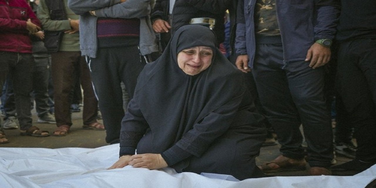 Gazze’de şehit sayısı 72 bin 553’e yükseldi