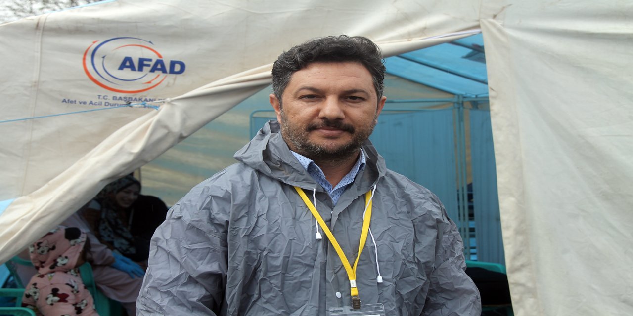Mevlid-i Nebi etkinlik alanında sağlık görevlileri gönüllü mesai yapıyor