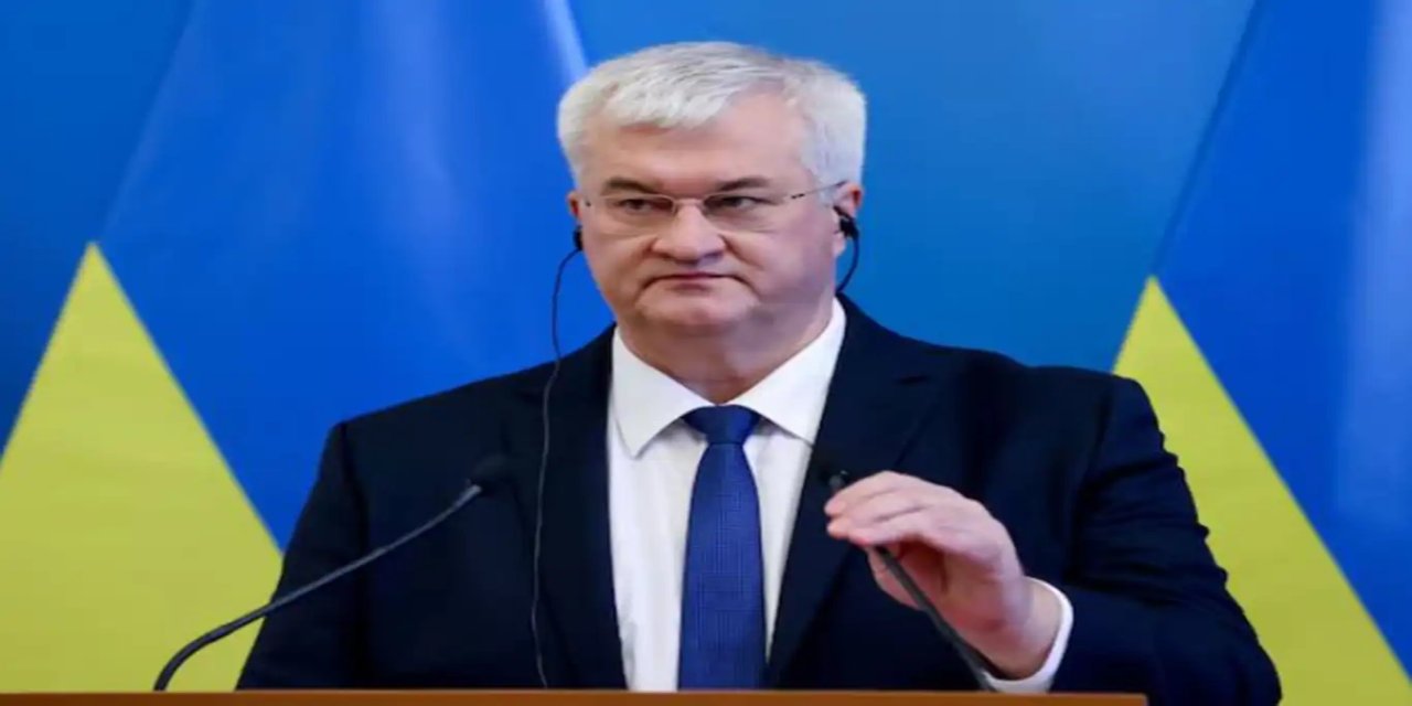 Sybiha: Moskova ve Minsk dışında herhangi bir yerde görüşmeye hazırız